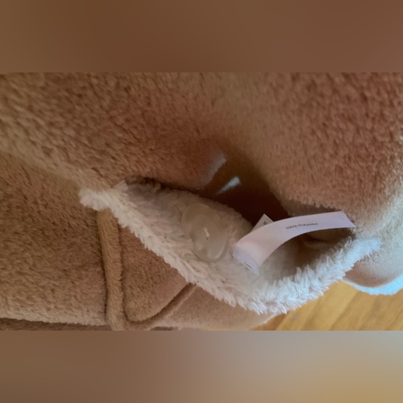 Stan Herman:one size womens shawl/cape/wrap/poncho cream/ tan/beige camel color. - Picture 5 of 13